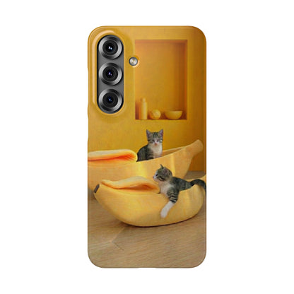Cat Cozy Phone Case – Cute Kittens in Yellow Living Room Snap Case