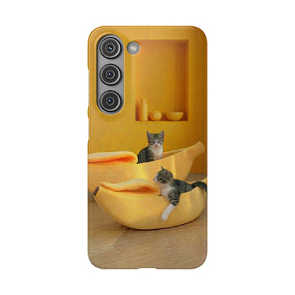 Cat Cozy Phone Case – Cute Kittens in Yellow Living Room Snap Case