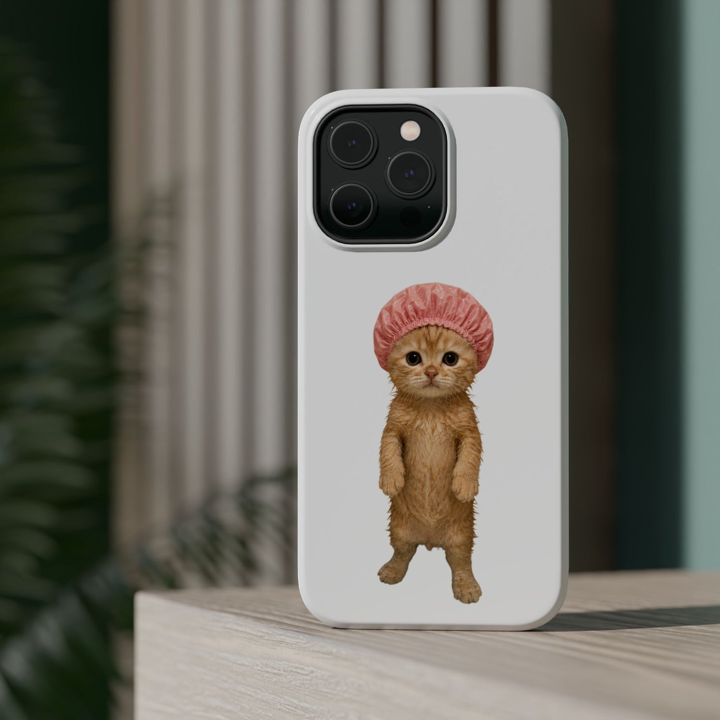 Cute Kitten in Shower Cap Magnetic Impact-Resistant Phone Case