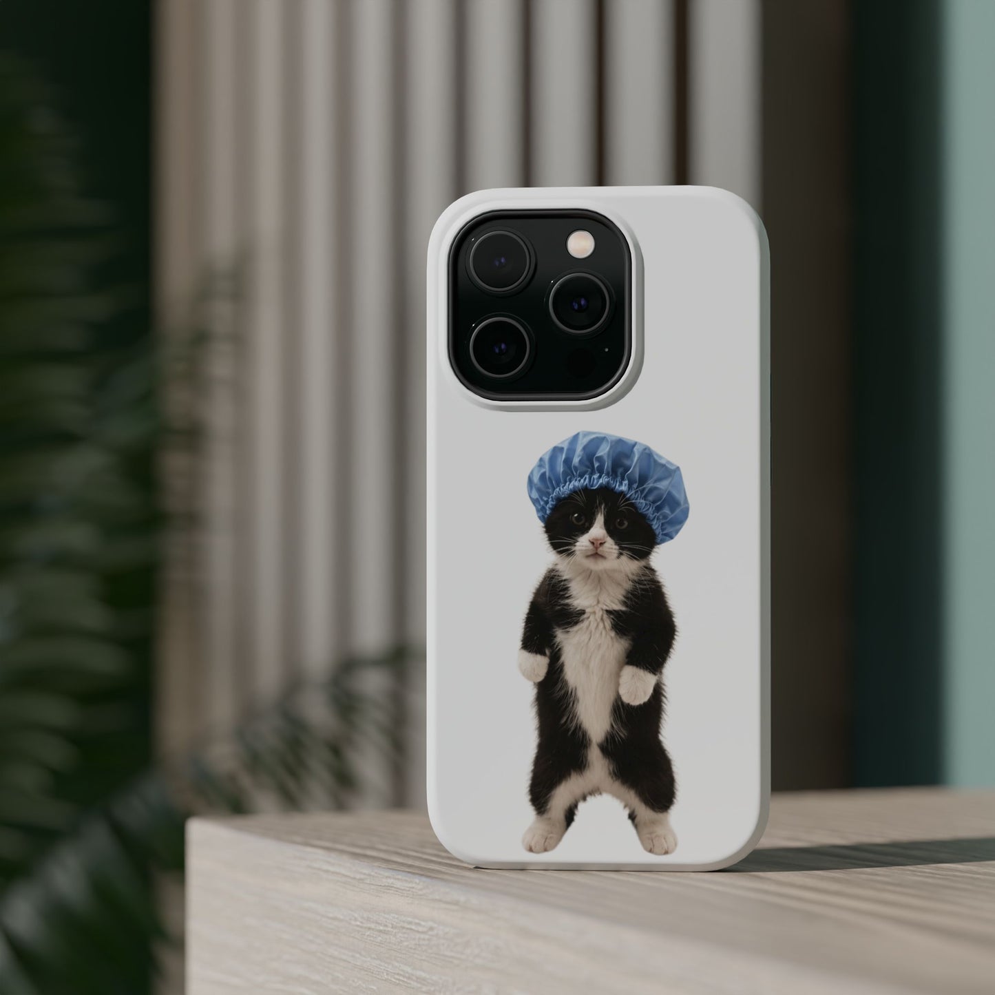 Cute Cat in Shower Cap Magnetic Impact-Resistant Phone Case